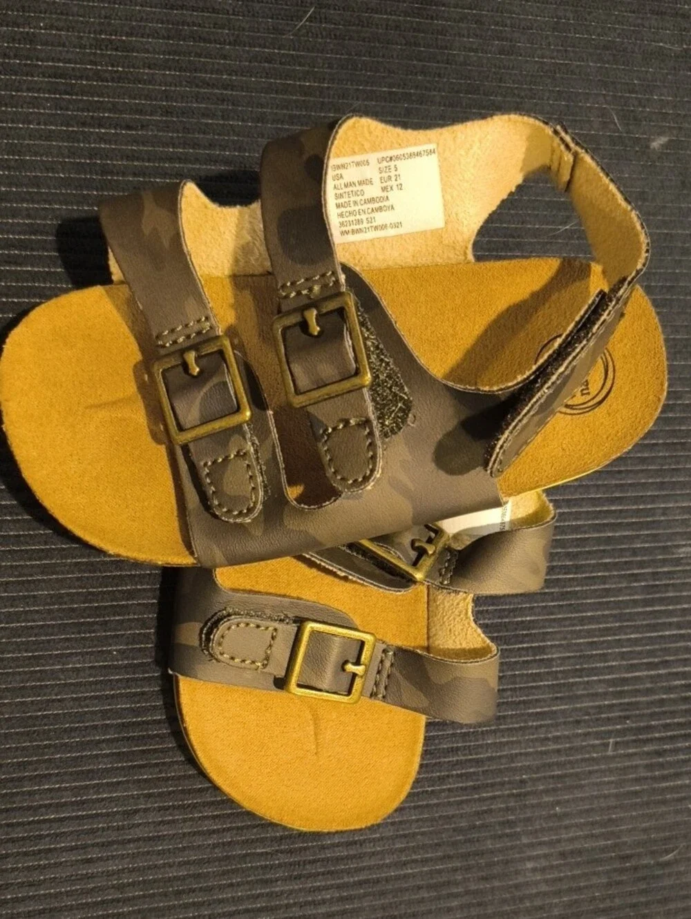 wonder nation Brown Camo Buckle Sandals